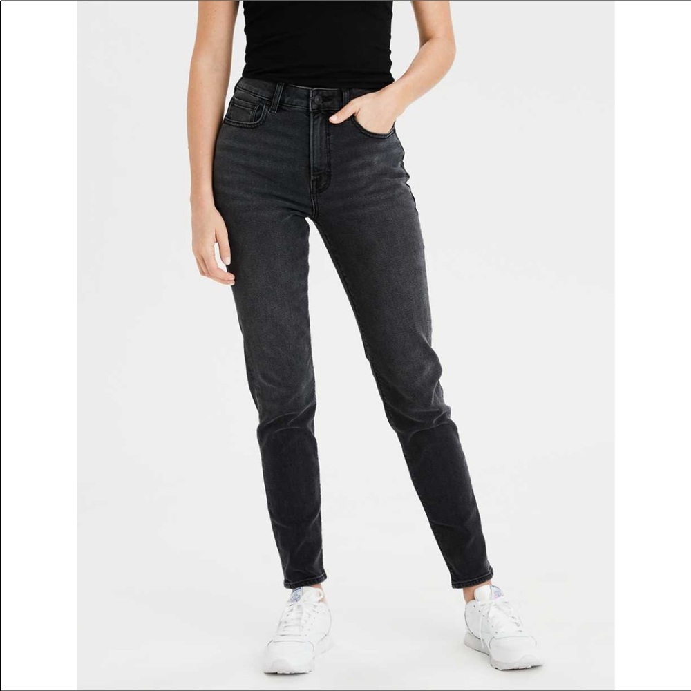 American Eagle | Black Mom Jeans